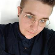 Étudiante en brevet de technicien supérieur donne des cours de soutien